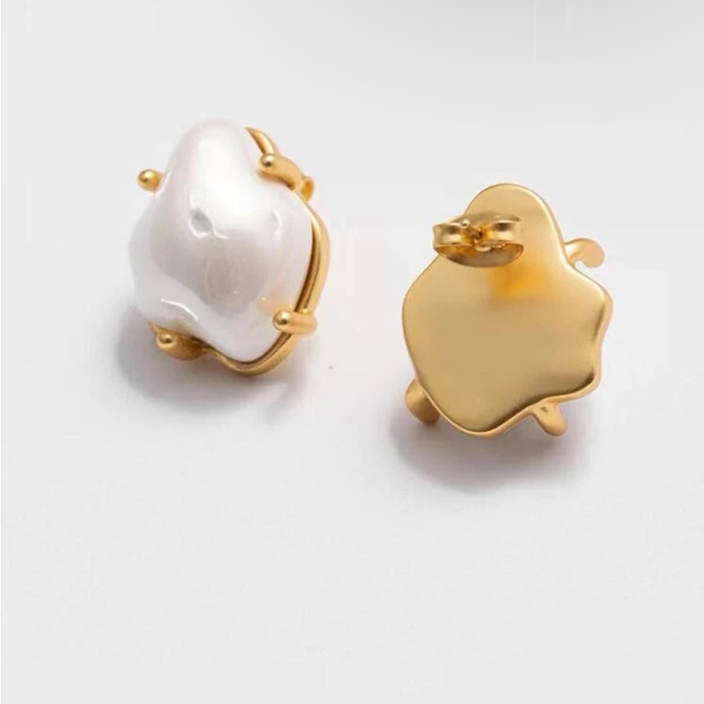 Elegant faux pearl earrings - Picture 2 of 3